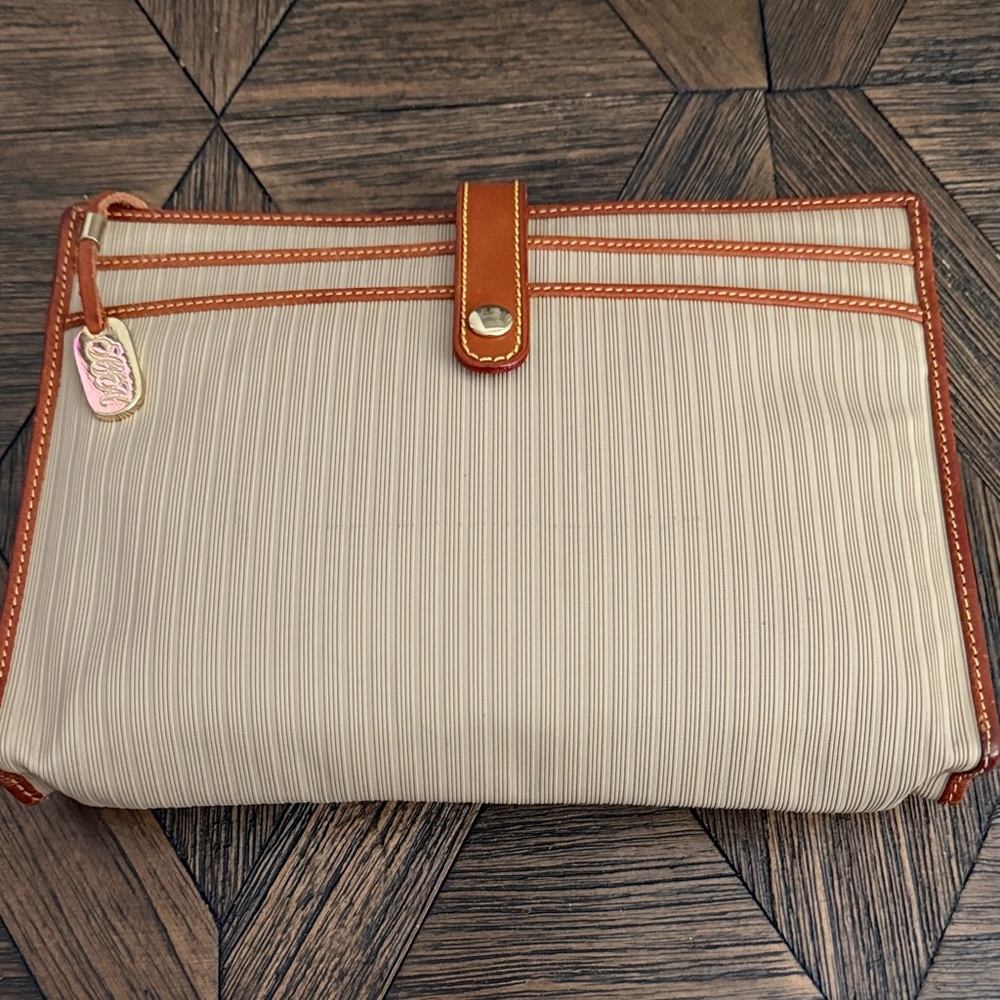 Vintage Saks Fifth Avenue Italy Clutch Beige Textured Vachetta Leather Trim
